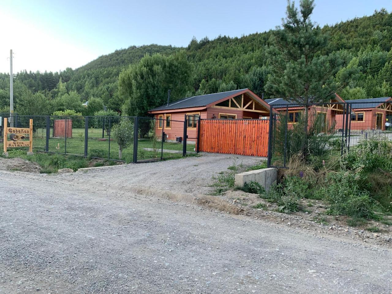 Cabanas Cerro Huemules Coyhaique Exterior photo